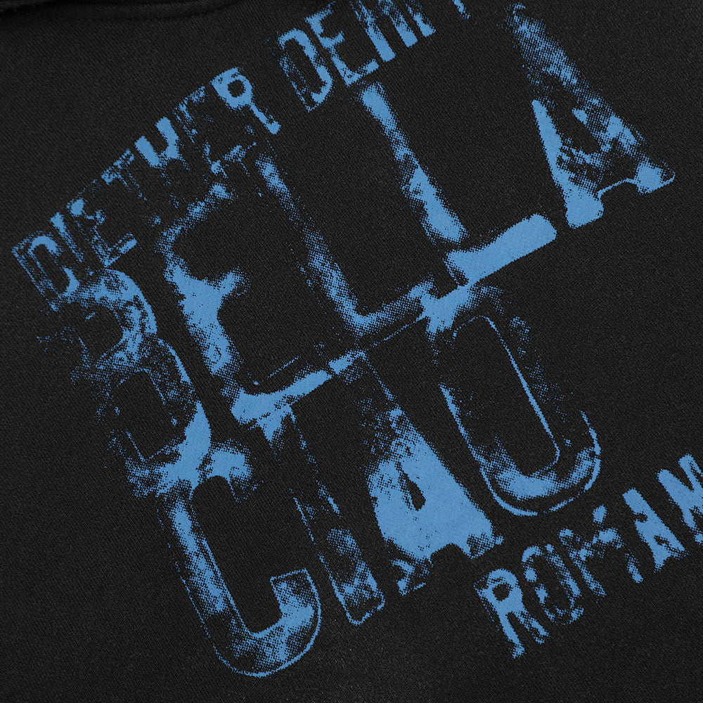 Spray Painting Old Dirty Sweater For Men