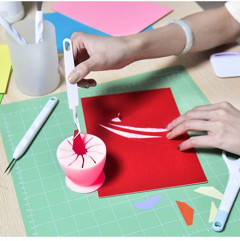 Weed Cleaner Tool Waste Silicone Desktop Garbage Box