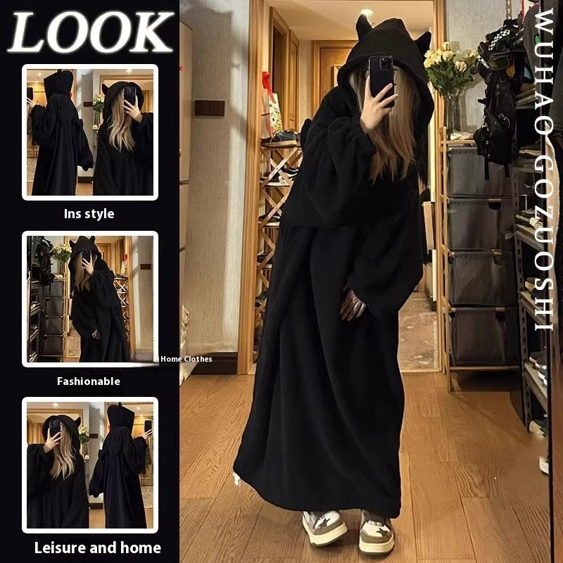 Women's Fleece-lined Thickening Embroidery Loose Nightgown