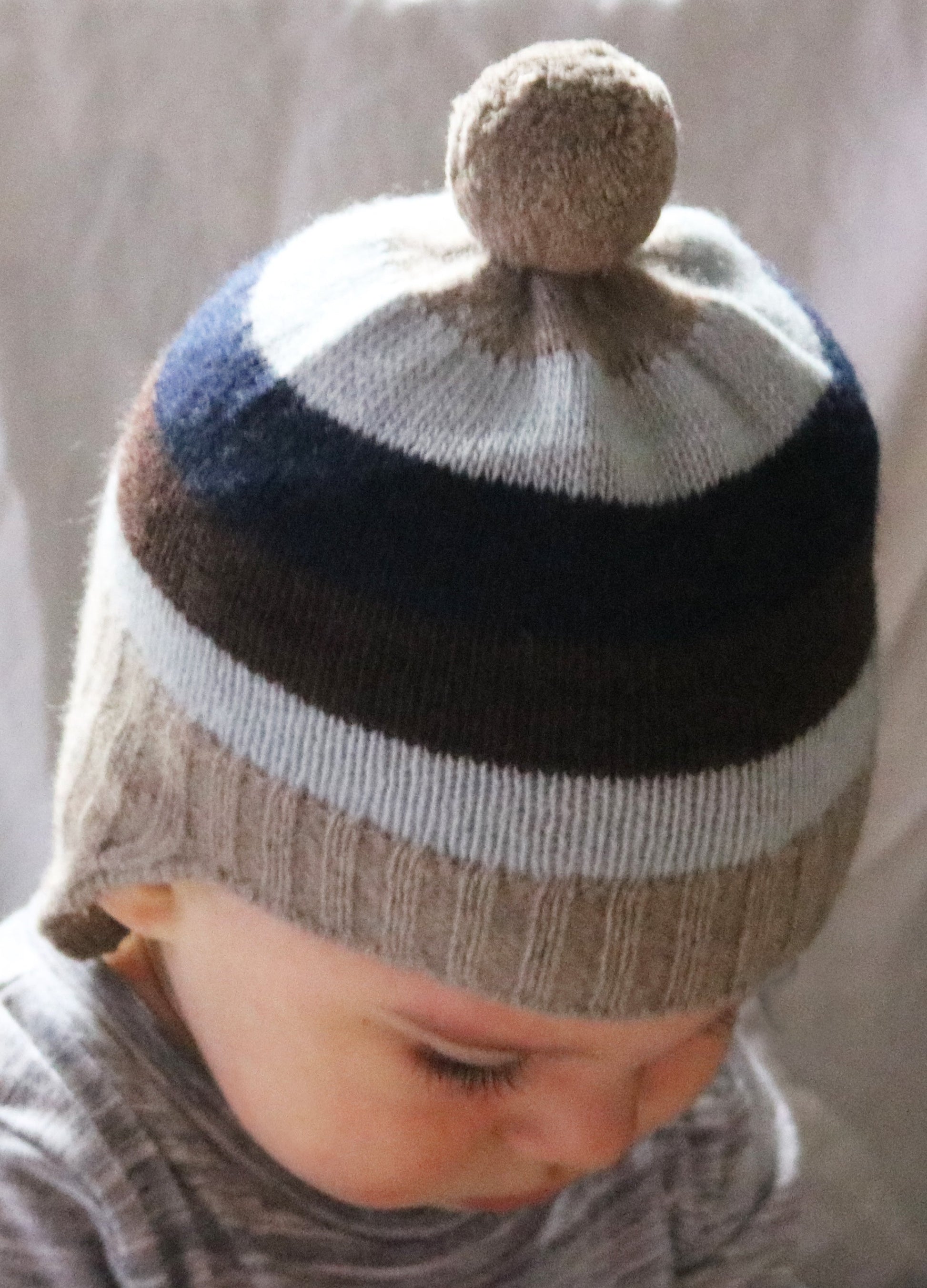 BABY STRIPED EARFLAP WITH POM POM-2