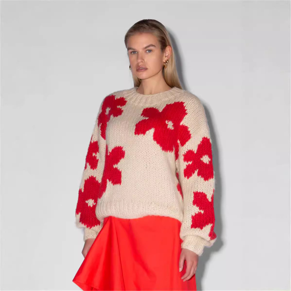 New Pullover Knitted Sweater Fashion Round Neck Flower Sweater