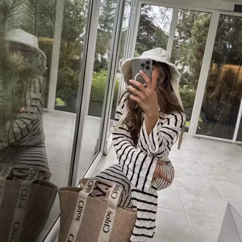 Women's Striped Knitted L Long Sleeve Bell-bottom Pants Suit